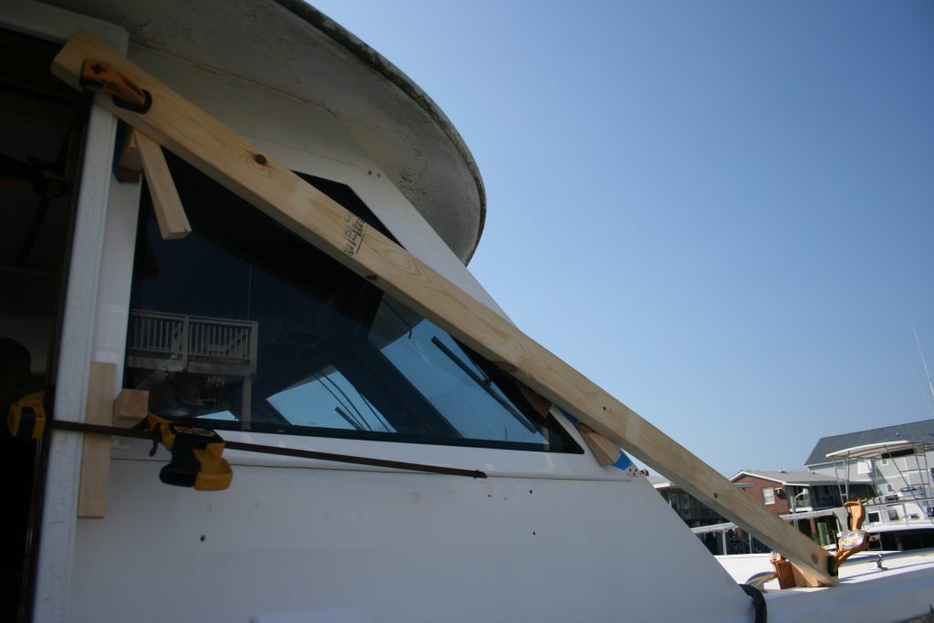Hatteras 58' Boat Windows; Hatteras 58' YF Pilot House window