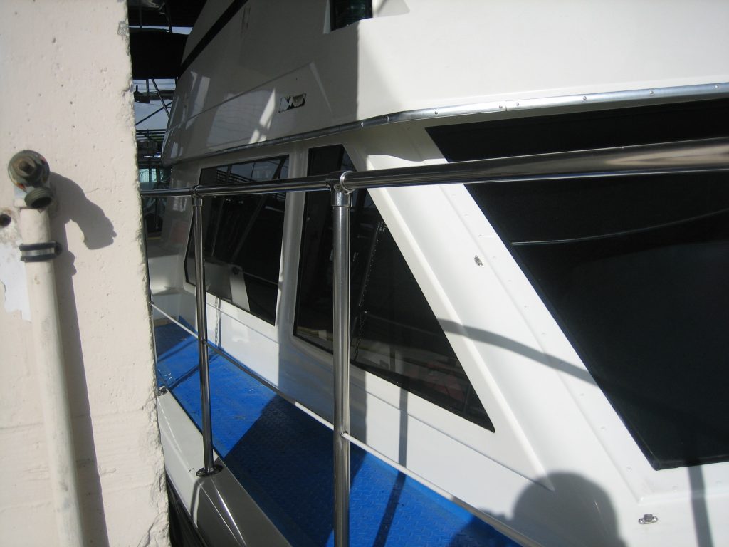 Boat Windows Replacement