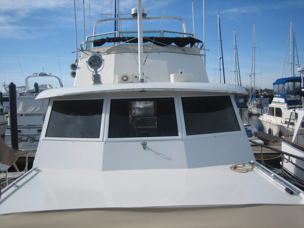 Hatteras 53 Motor Yacht Boat Windows
