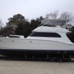 Customized Hatteras Boat Windows Hatteras 55 Convertible_Lookout Boat Window Frames.com_5